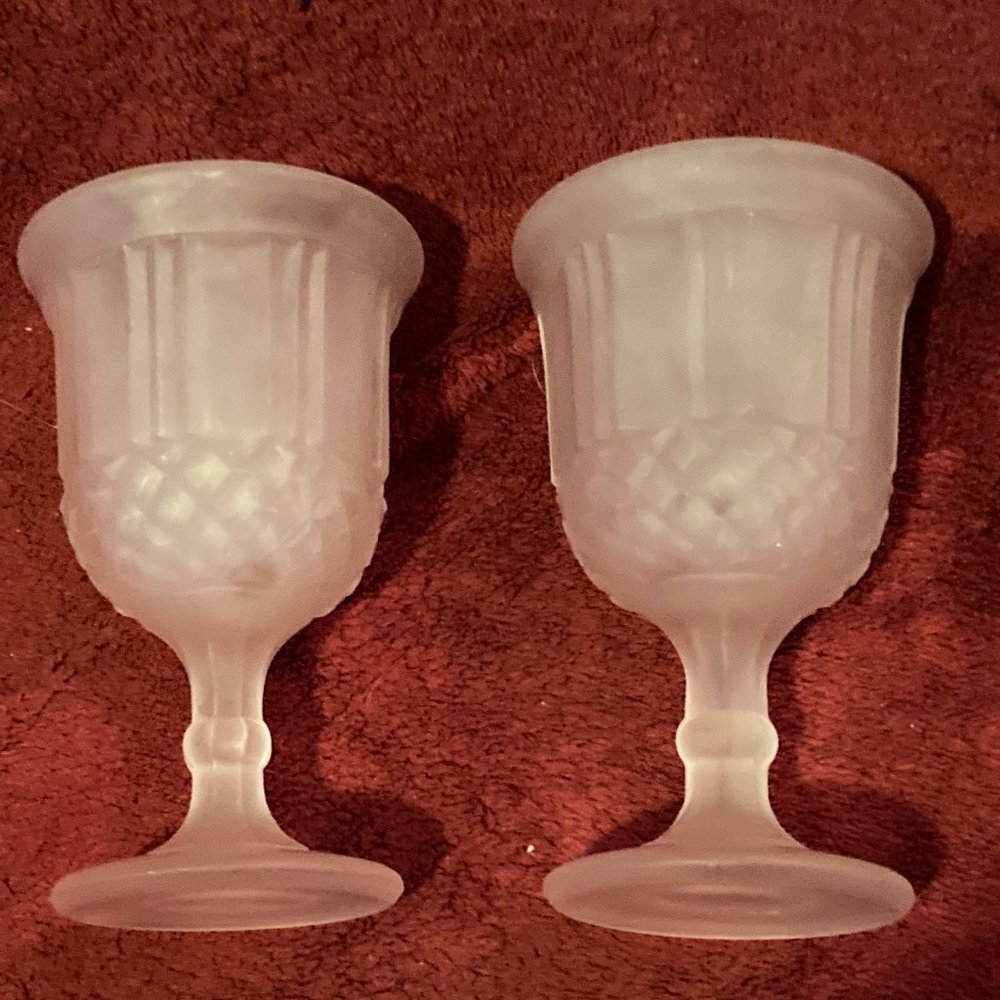 VTG 1940's L.G. Wright Sawtooth Pale Pink Satin Glass 4.5" Wine Goblets (2)-EUC